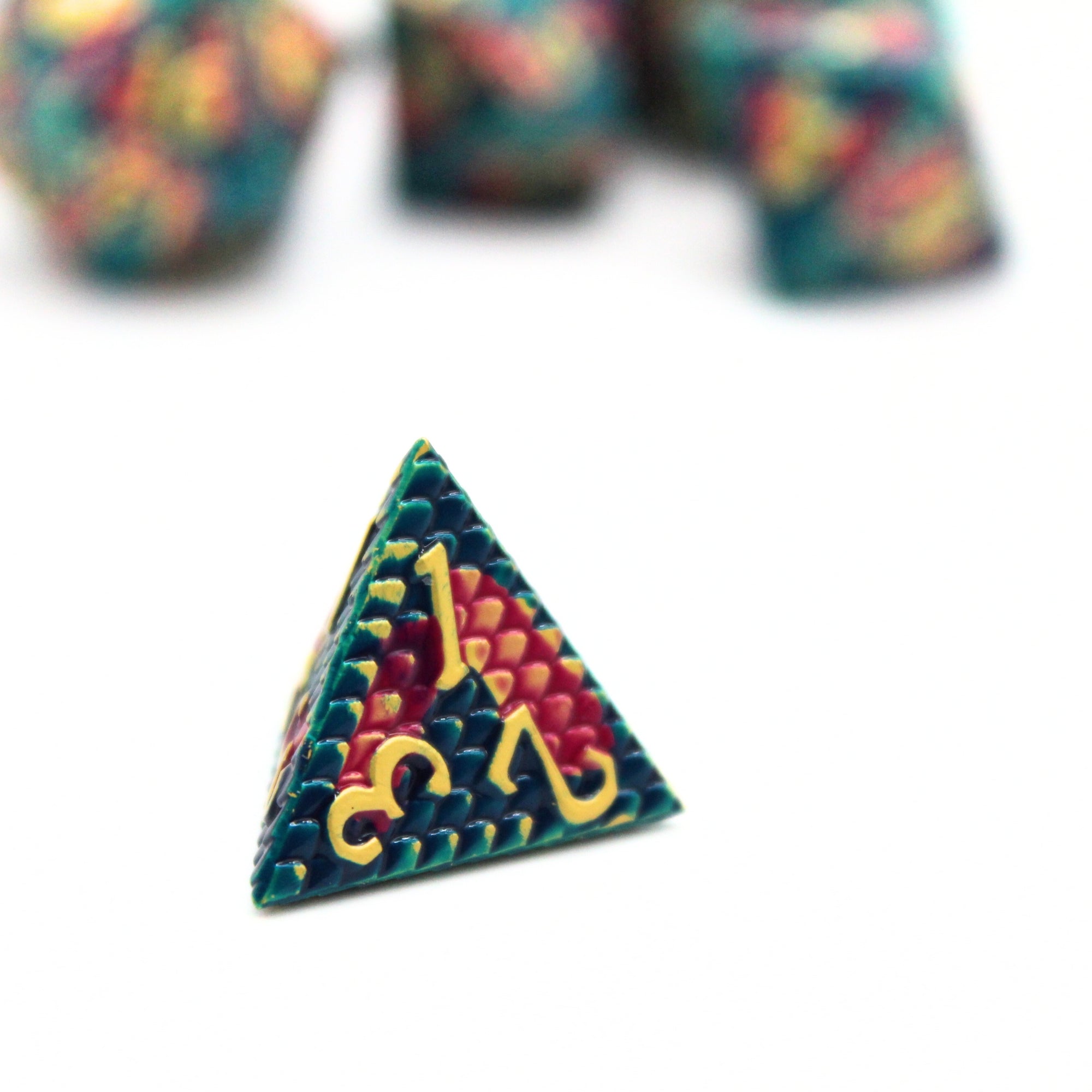 Magenta and Green Dragon Scale Metal Dice (7pcs Set)