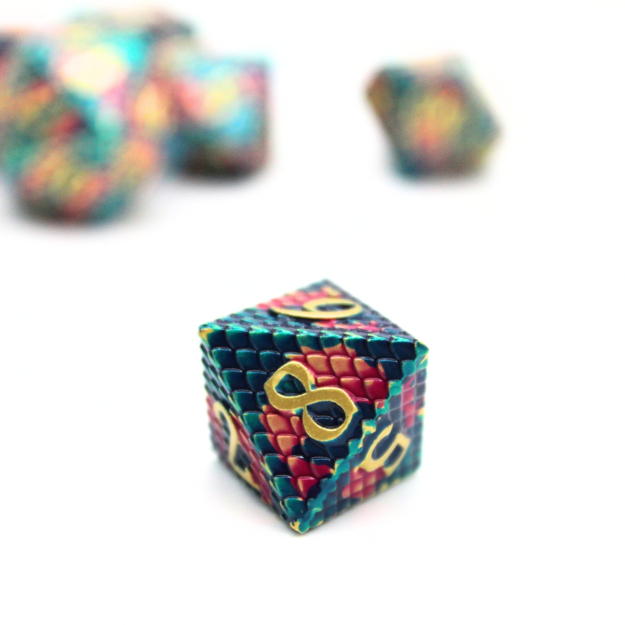Magenta and Green Dragon Scale Metal Dice (7pcs Set)