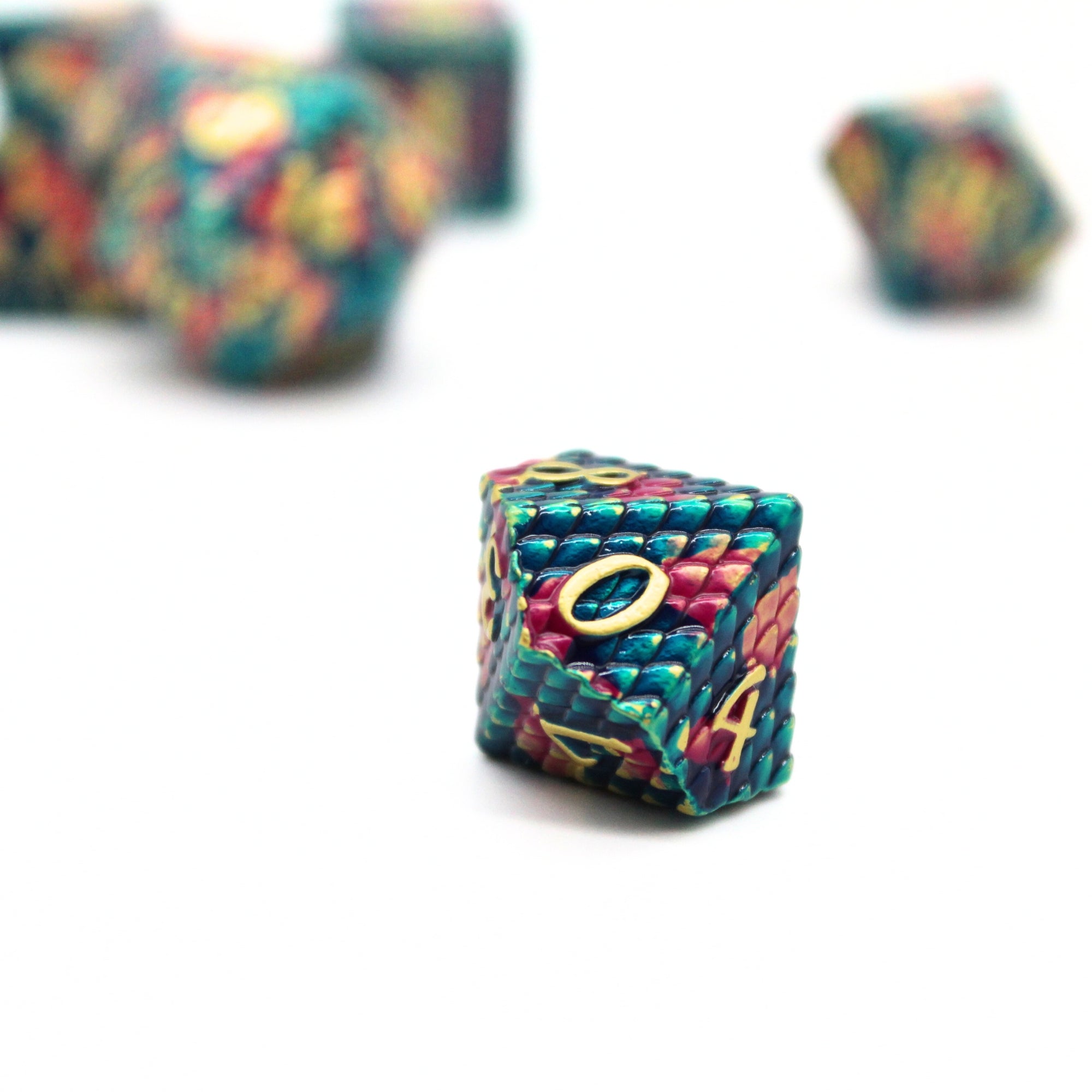Magenta and Green Dragon Scale Metal Dice (7pcs Set)