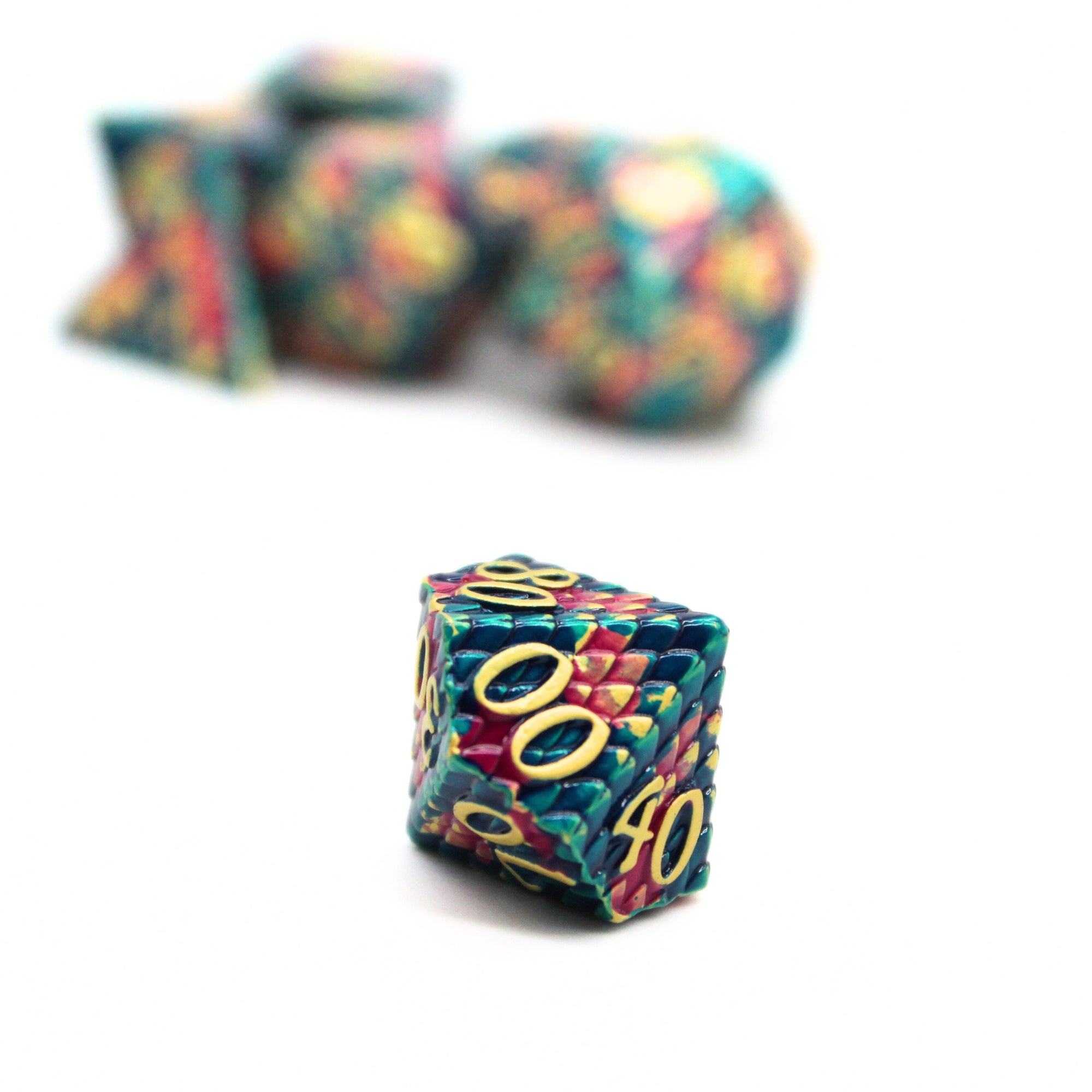 Magenta and Green Dragon Scale Metal Dice (7pcs Set)