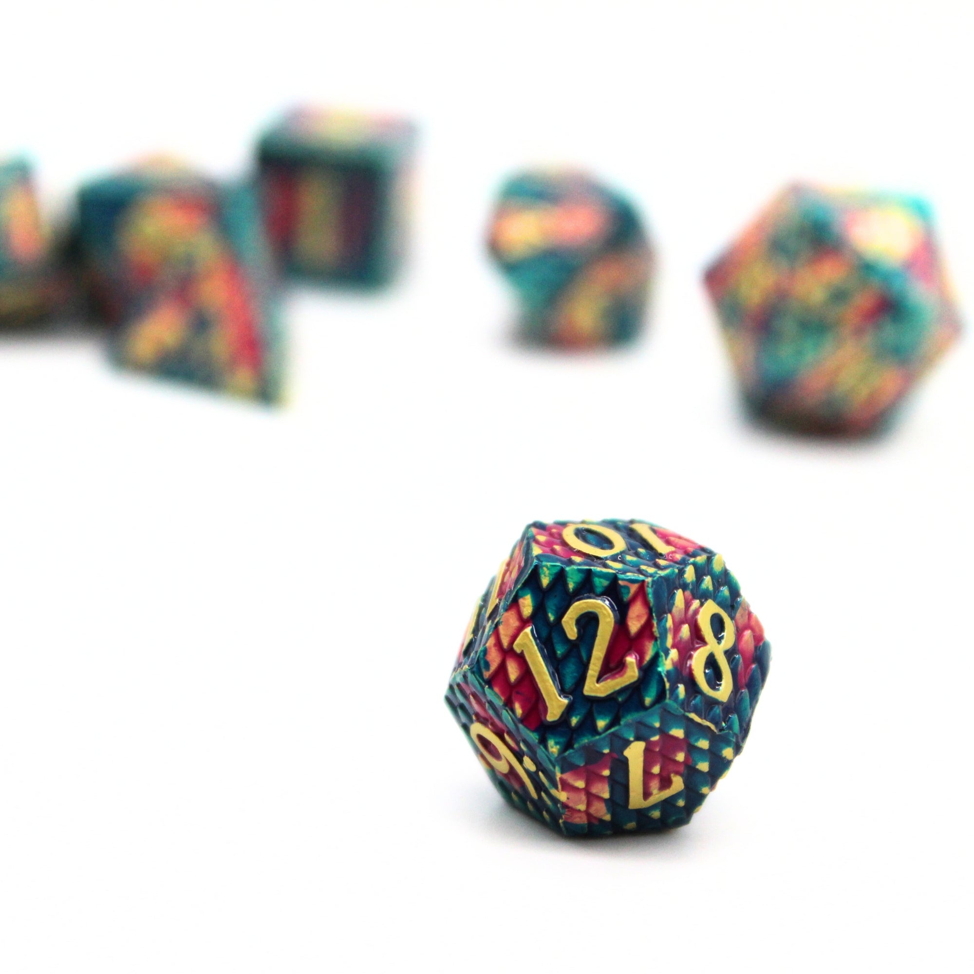 Magenta and Green Dragon Scale Metal Dice (7pcs Set)