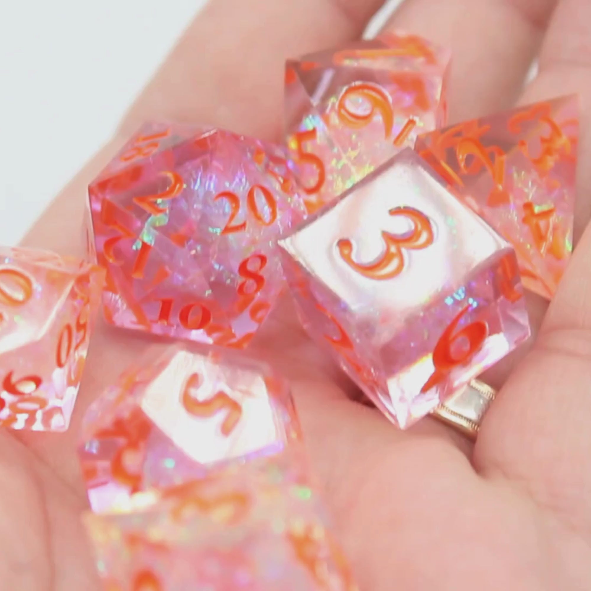 Set de Dés à Inclusions Celestial Glow (7 Pièces) | Dés à Bords Tranchants